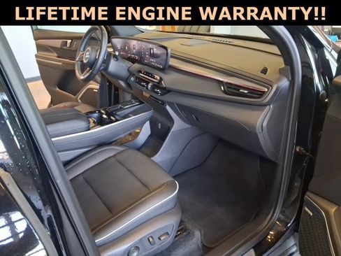 Used 2025 Buick Enclave Preferred image 33