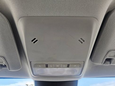 Used 2019 Chevrolet Trax LS AWD/4WD image 19
