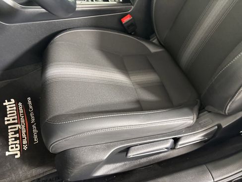 Used 2024 Honda Civic Sport image 10