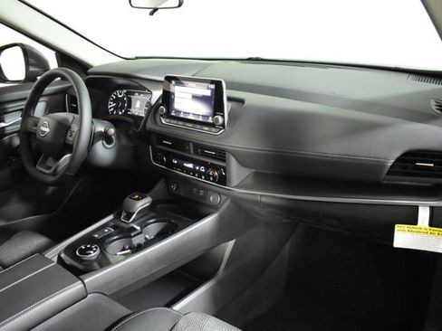 New 2026 Nissan Rogue SV AWD/4WD image 34