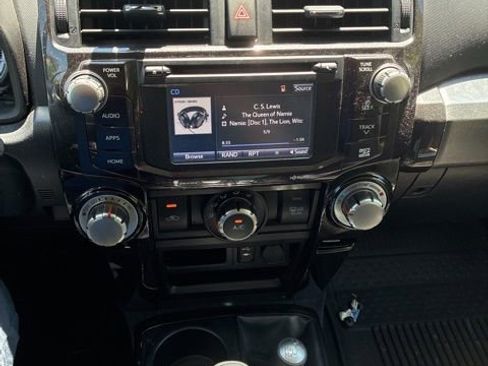 Used 2014 Toyota 4Runner Trail AWD/4WD image 11