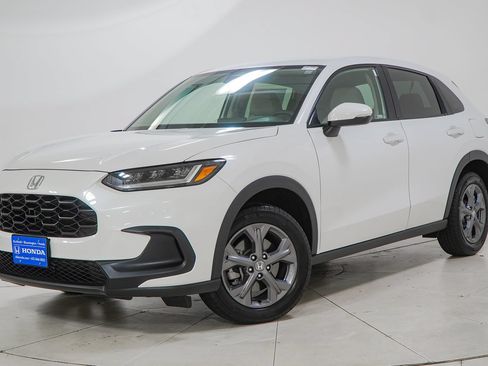 Certified 2026 Honda HR-V LX image 1