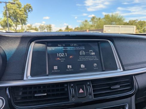 Used 2020 Kia Optima S FWD image 24