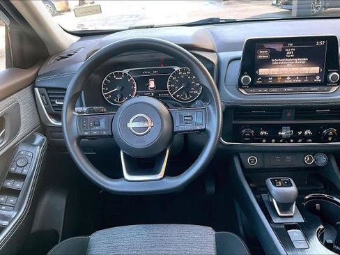 Certified 2023 Nissan Rogue SV image 6