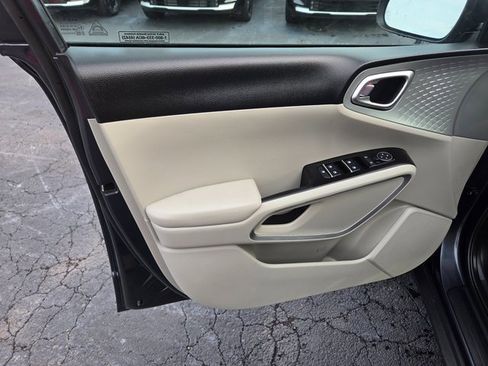 New 2025 Kia Soul LX image 21