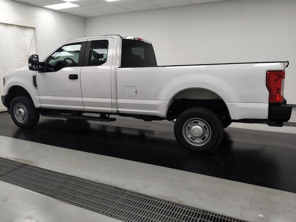 Used 2019 Ford F250 XL w/ Power Equipment Group AWD/4WD image 3