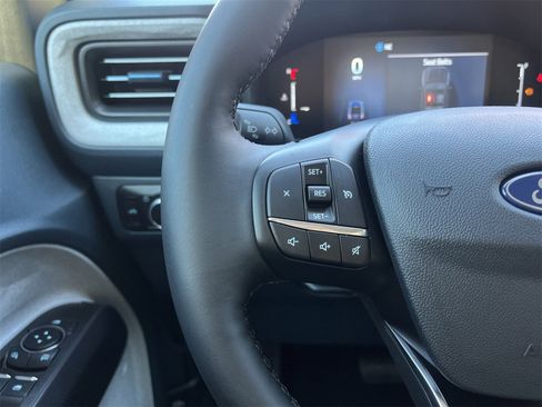 New 2025 Ford Maverick XLT w/ XLT Luxury Package image 10