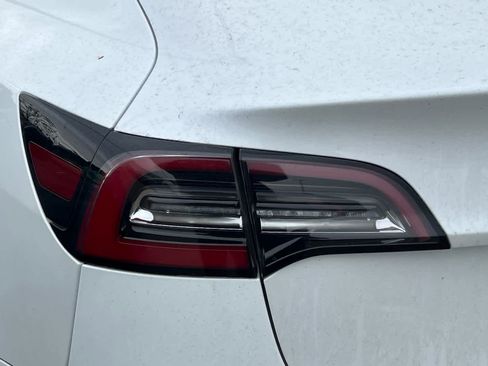 Used 2022 Tesla Model 3 Long Range image 20