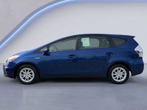 Used 2013 Toyota Prius V Two image 6