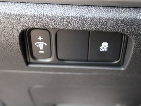 New 2026 Kia Sorento LX FWD image 23