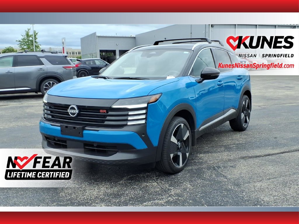 Used 2025 Nissan Kicks SR w/ Illumination Package AWD/4WD image 1