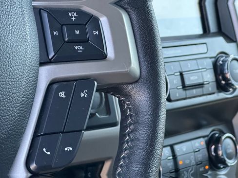 Used 2020 Ford F250 Lariat AWD/4WD image 31
