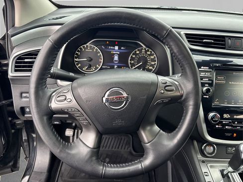 Used 2020 Nissan Murano SV image 25