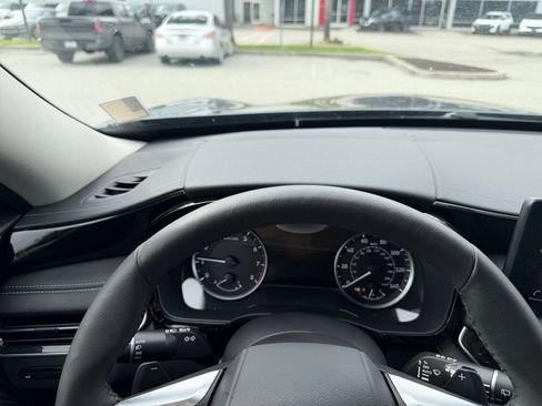 Used 2025 INFINITI QX60 Pure image 26