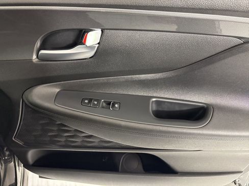 Used 2023 Hyundai Santa Fe SEL image 18