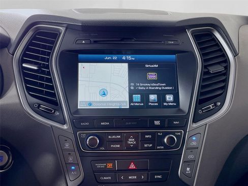 Used 2017 Hyundai Santa Fe Limited FWD image 19