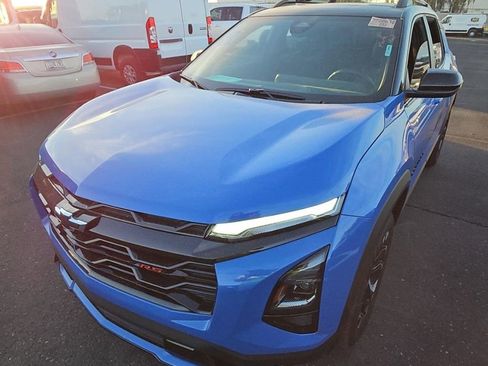 Used 2025 Chevrolet Equinox RS w/ Convenience Package III image 2