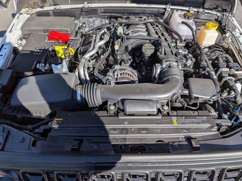 New 2025 Jeep Gladiator Sport image 31