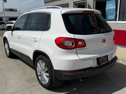 Used 2011 Volkswagen Tiguan S AWD/4WD image 4