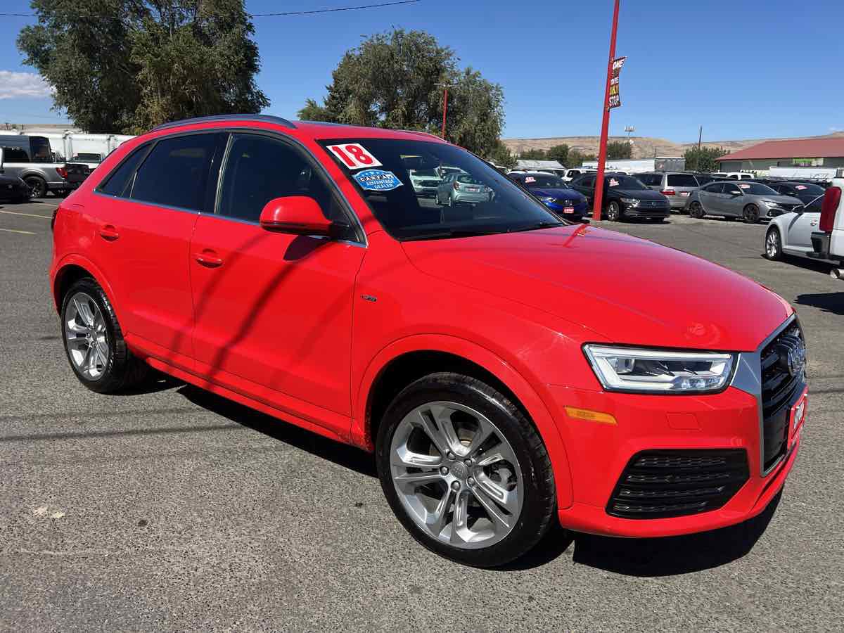 Used 2018 Audi Q3 2.0T Premium Plus w/ Premium Plus Package AWD/4WD image 4