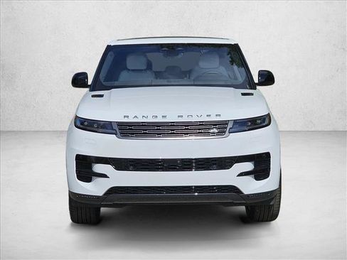 Used 2025 Land Rover Range Rover Sport image 6