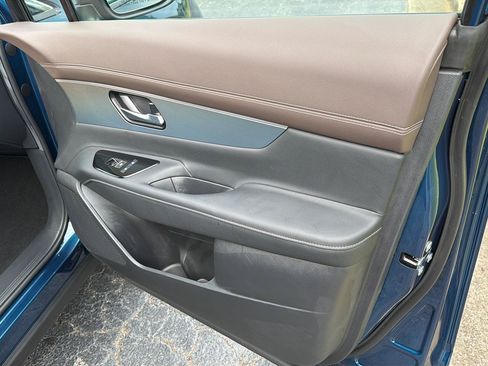Used 2025 Nissan Murano Platinum w/ Cargo Package AWD/4WD image 15