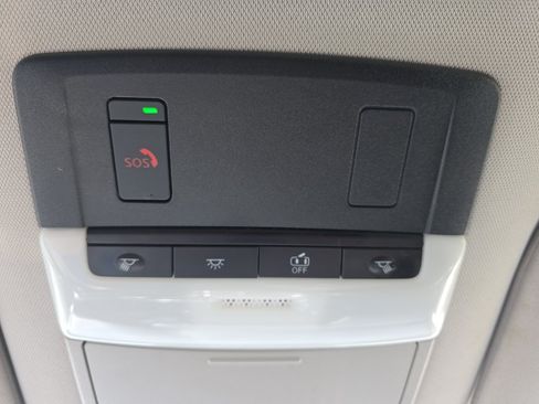 Used 2023 Nissan Pathfinder SL w/ Lighting Package (N92) FWD image 32