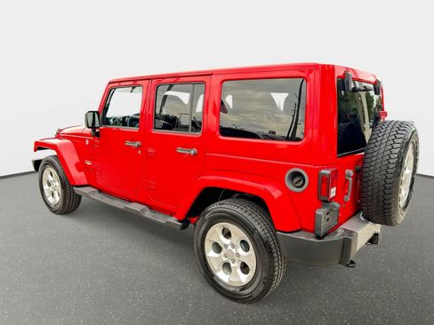Used 2015 Jeep Wrangler Unlimited Sahara w/ Dual Top Group AWD/4WD image 7