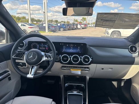 Used 2026 Mercedes-Benz GLA 250 image 13
