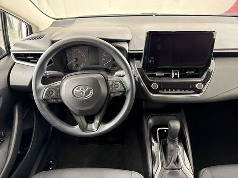 Used 2023 Toyota Corolla LE image 25
