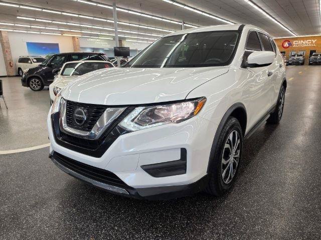 Used 2020 Nissan Rogue S FWD image 2