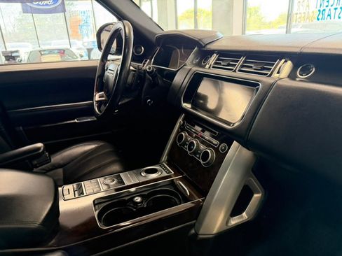 Used 2017 Land Rover Range Rover Supercharged AWD/4WD image 40