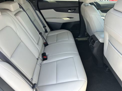 Certified 2025 Nissan Murano SV w/ Cargo Package AWD/4WD image 12
