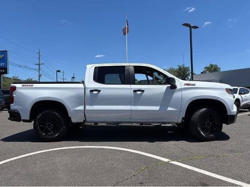 Used 2023 Chevrolet Silverado 1500 LT Trail Boss w/ Protection Package AWD/4WD image 5