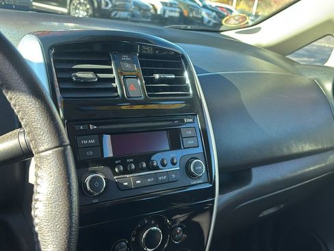 Used 2015 Nissan Versa Note SV image 19