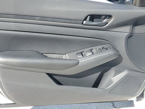 Certified 2025 Nissan Altima 2.5 S FWD image 24