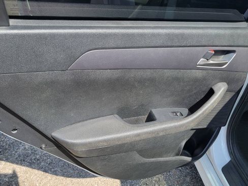 Used 2018 Hyundai Sonata SE FWD image 24