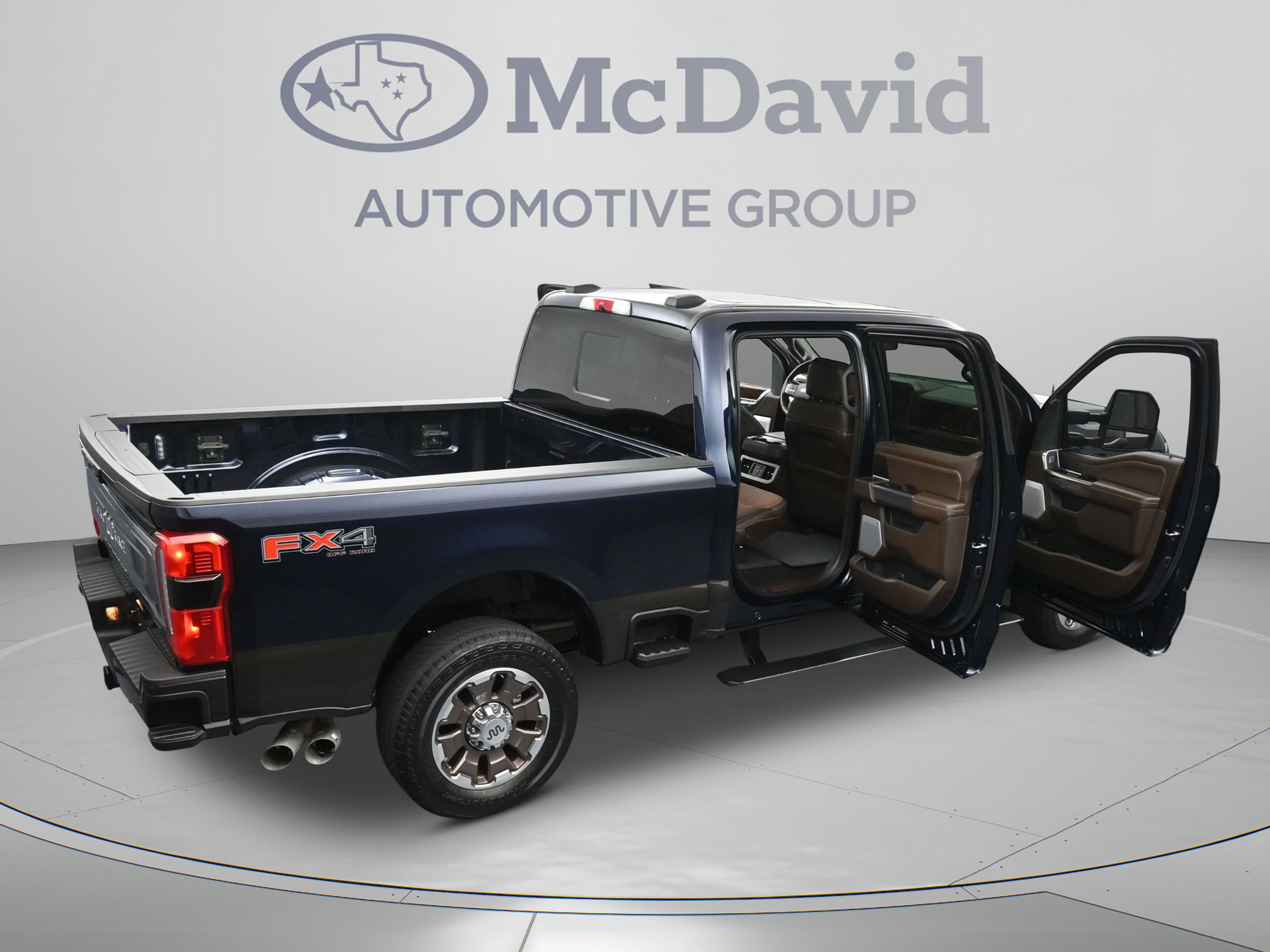 Used 2025 Ford F250 King Ranch w/ FX4 Off-Road Package AWD/4WD image 46