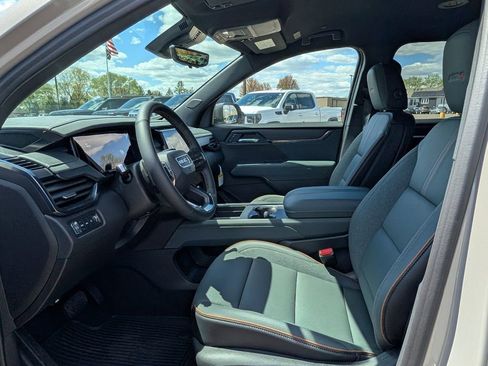 New 2026 GMC Acadia AT4 AWD/4WD image 40