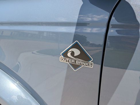 Used 2025 Ford Bronco Outer Banks AWD/4WD image 33