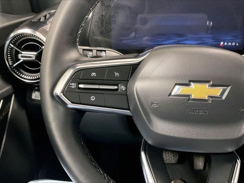 Used 2025 Chevrolet Equinox LT AWD/4WD image 22