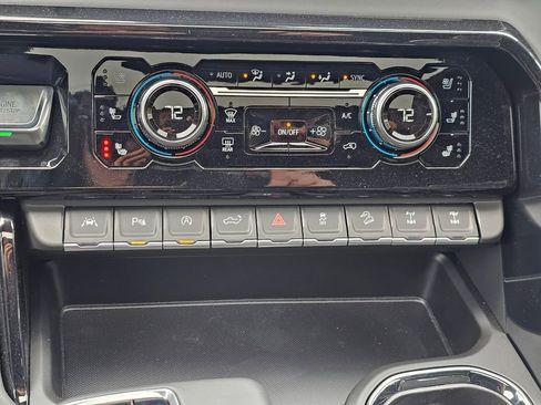 New 2026 GMC Sierra 1500 AT4X AWD/4WD image 32