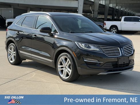 Used 2017 Lincoln MKC Reserve w/ Lincoln MKC Climate Package AWD/4WD image 2