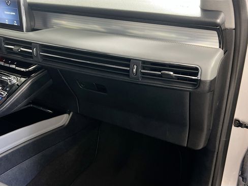 Used 2020 Lincoln Corsair FWD image 35