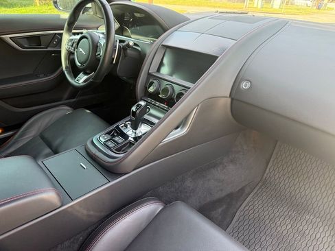 Used 2021 Jaguar F-TYPE R image 29