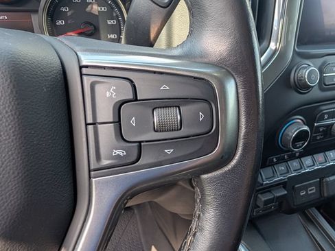 Used 2021 Chevrolet Silverado 1500 LTZ AWD/4WD image 17