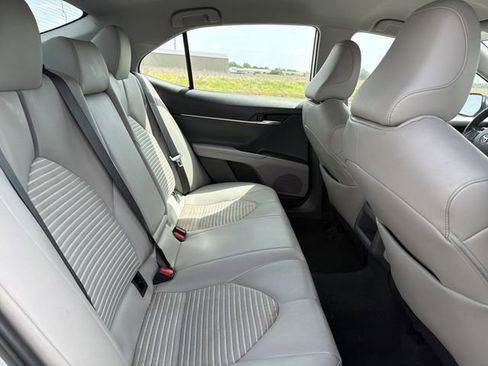 Used 2023 Toyota Camry SE image 15