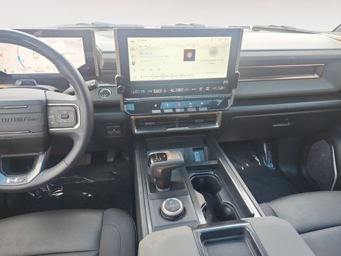 Used 2025 GMC Hummer EV 2X AWD/4WD image 11