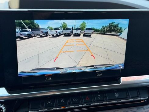 Used 2025 GMC Sierra 1500 SLT w/ SLT Premium Package image 24