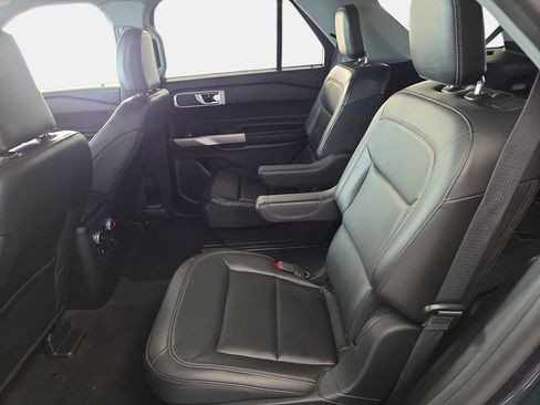 Certified 2023 Ford Explorer XLT w/ Equipment Group 202A AWD/4WD image 11